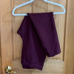 Burgundy leggings
